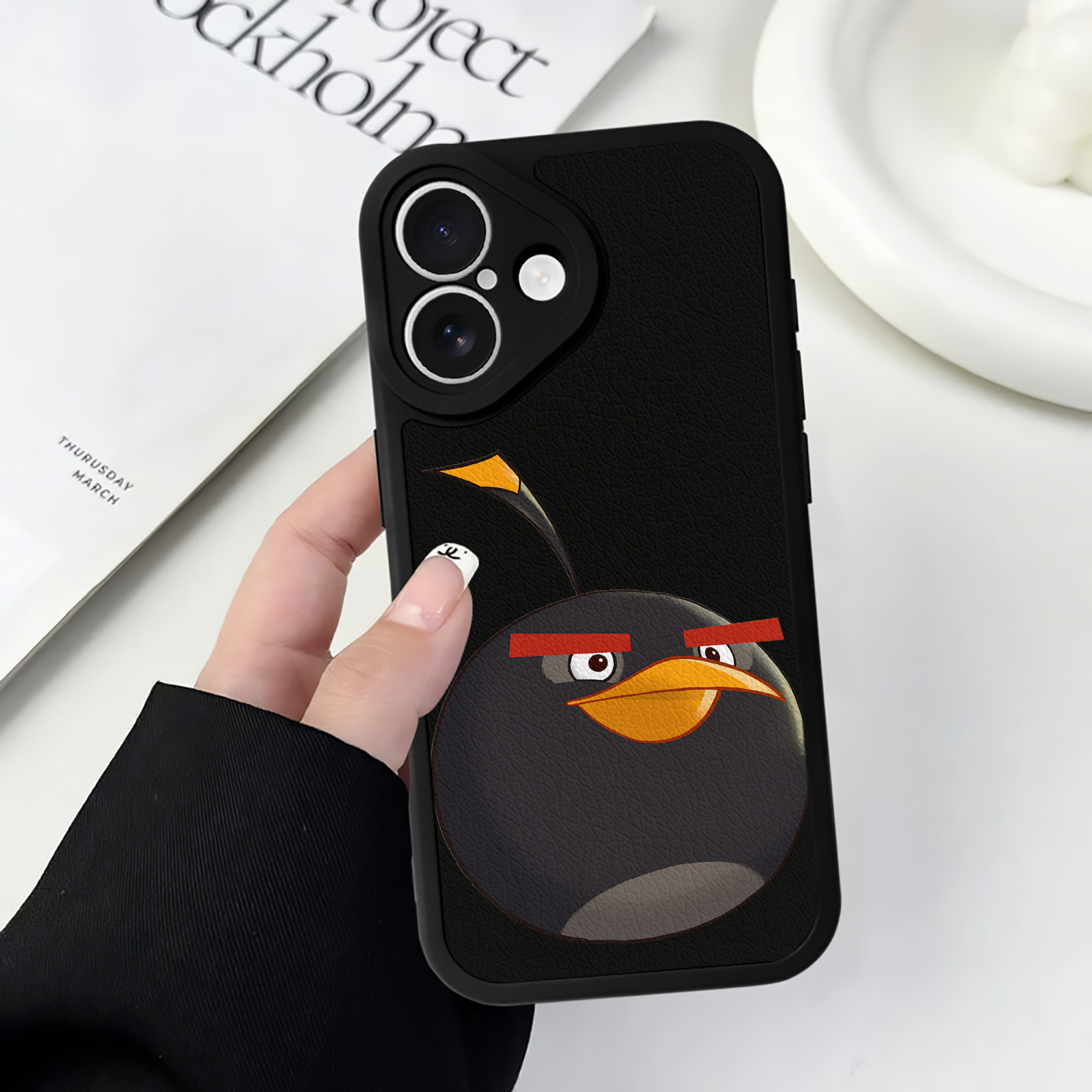 （画像用） Angry Birds アングリーバード 【iPhone 16シリーズ対応】シリコンスマホケース（レザー調） 材質：シリコン